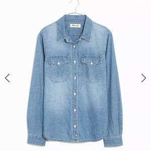 NWT Madewell Perfect Fit denim/chambray button up shirt
